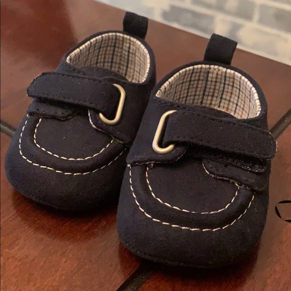 Adorable Baby Boy Shoes - Picture 2 of 4